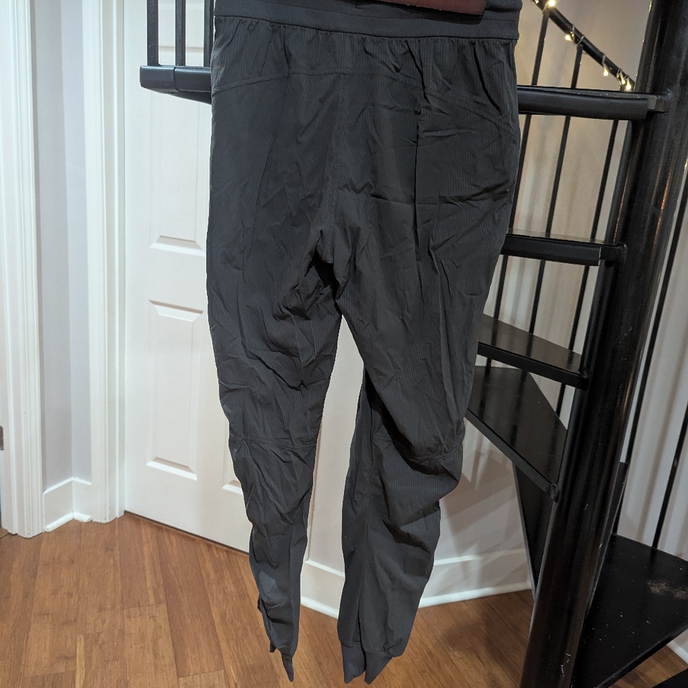 Beyond The Studio - High Rise Joggers - Picture 3 of 5